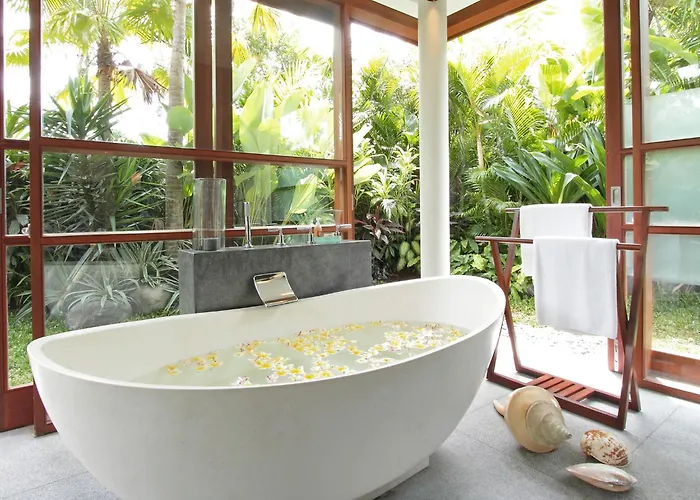 Dea Villa *