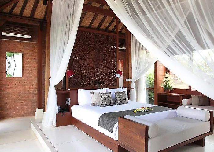 Dea Villa *